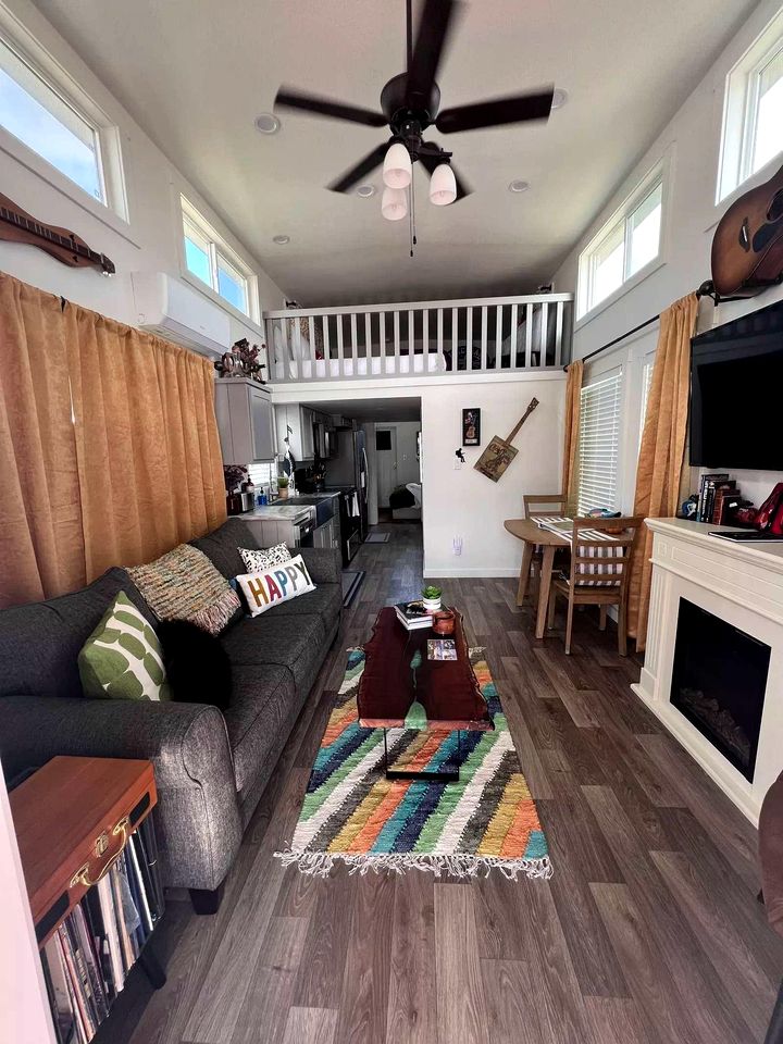 Relaxing Tiny Home Retreat with Resort Amenities Near Fredericksburg, TX