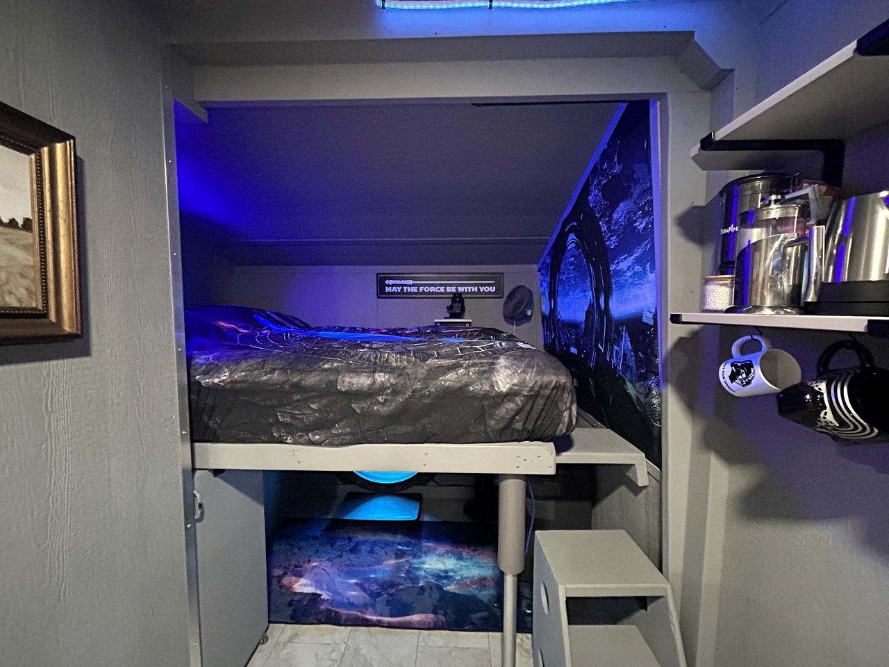 Spectacular Treehouse with Speeder Bike & Creek Views near Forestburg, Texas