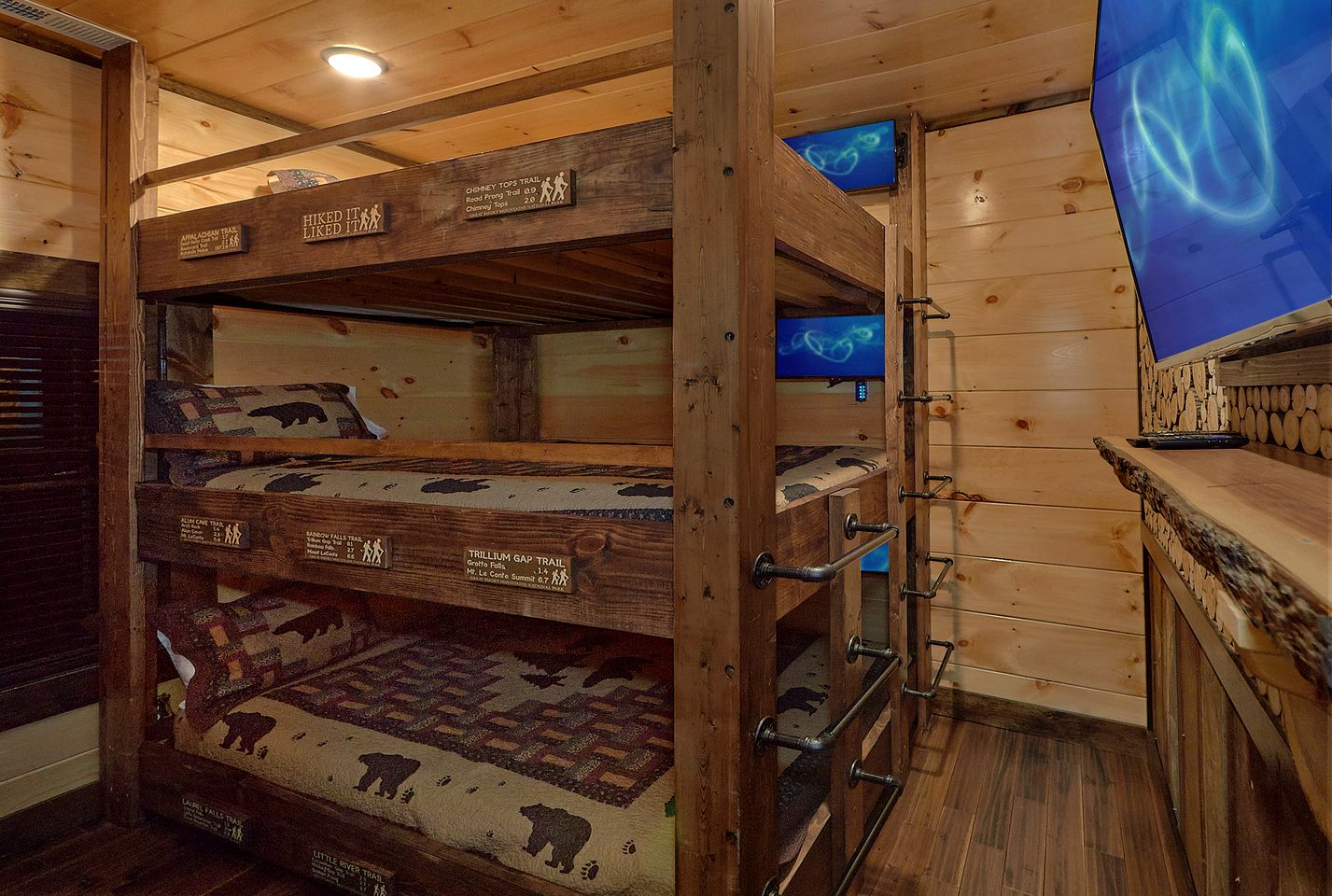Family Glamping in Sevierville, Tennessee in Amazing Rental with Indoor Pool and Putt Putt Golf
