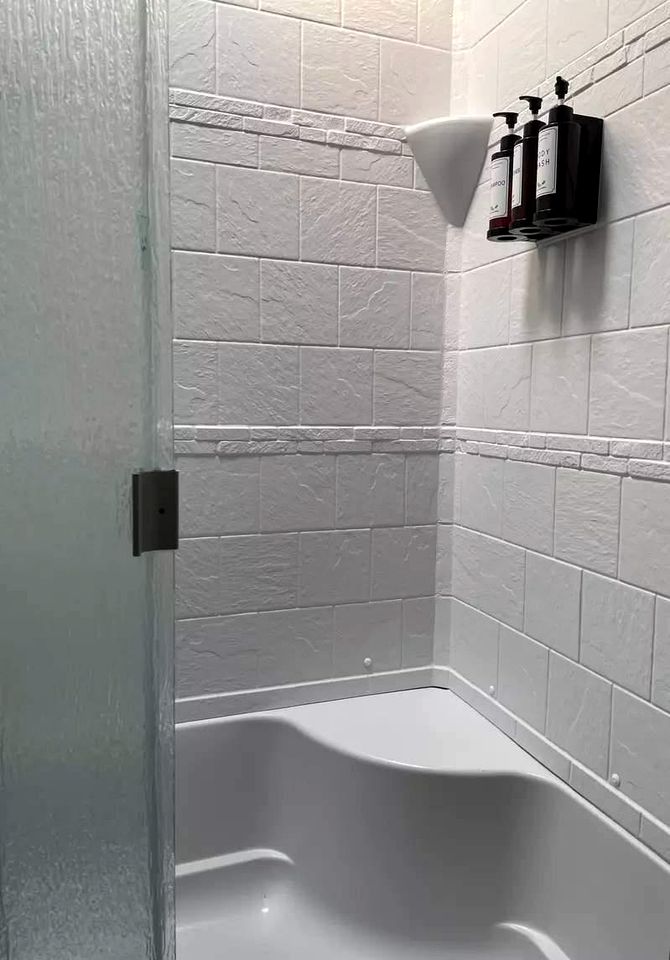 Stylish and Comfortable RV Getaway with Resort-Style Amenities and Pool Near Fredericksburg, TX