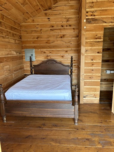 Cabins (United States of America, Macedon, New York)