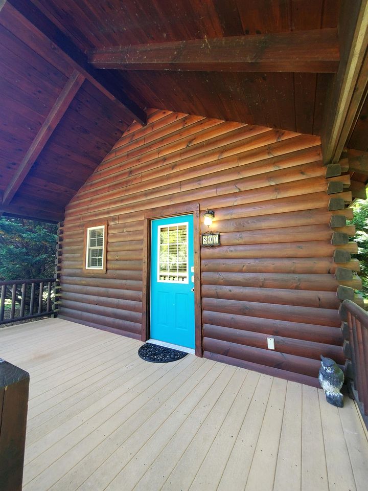 Tranquil Riverside Cabin Haven Near New River, Virginia