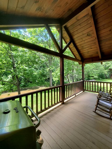 Cabins (United States of America, Galax, Virginia)