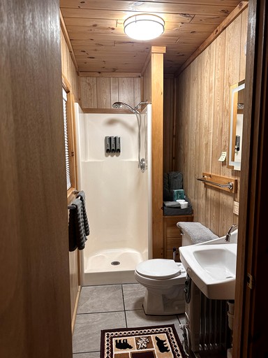 Cabins (United States of America, Ocqueoc, Michigan)