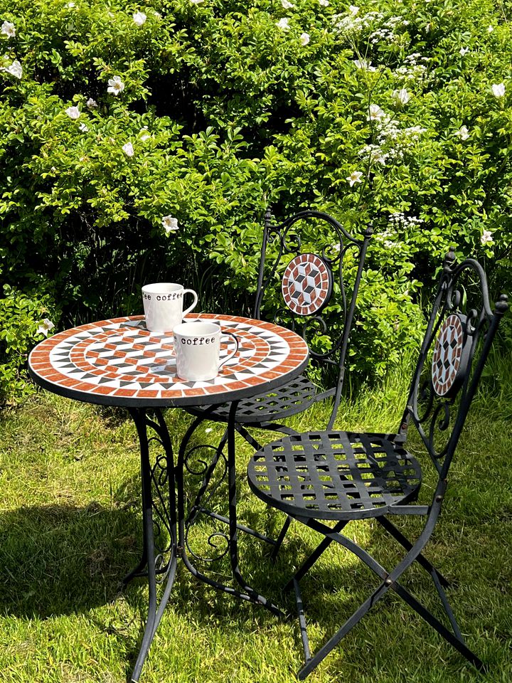 Romantic Shepherd Hut for a Glamping Getaway near Northumberland, England