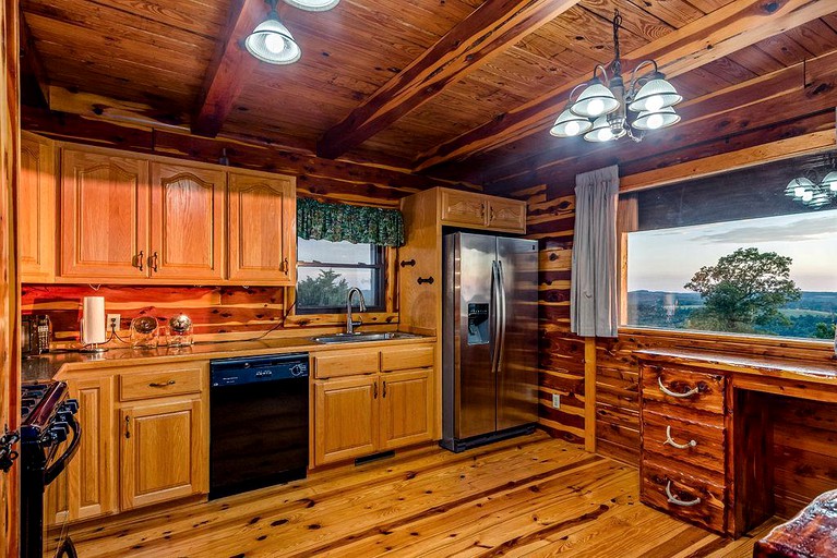 Cabins (United States of America, Compton, Arkansas)