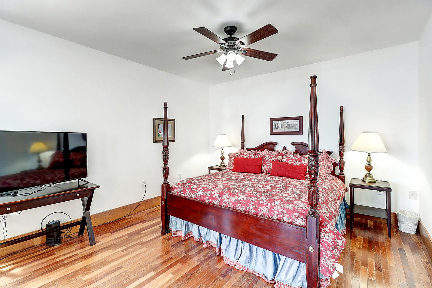 Luminous Beach House Incredible for Water Sports in Rockport, Texas