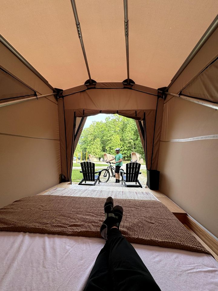Safari Tent Glamping in Kentucky with AC and Access to Biking Trails
