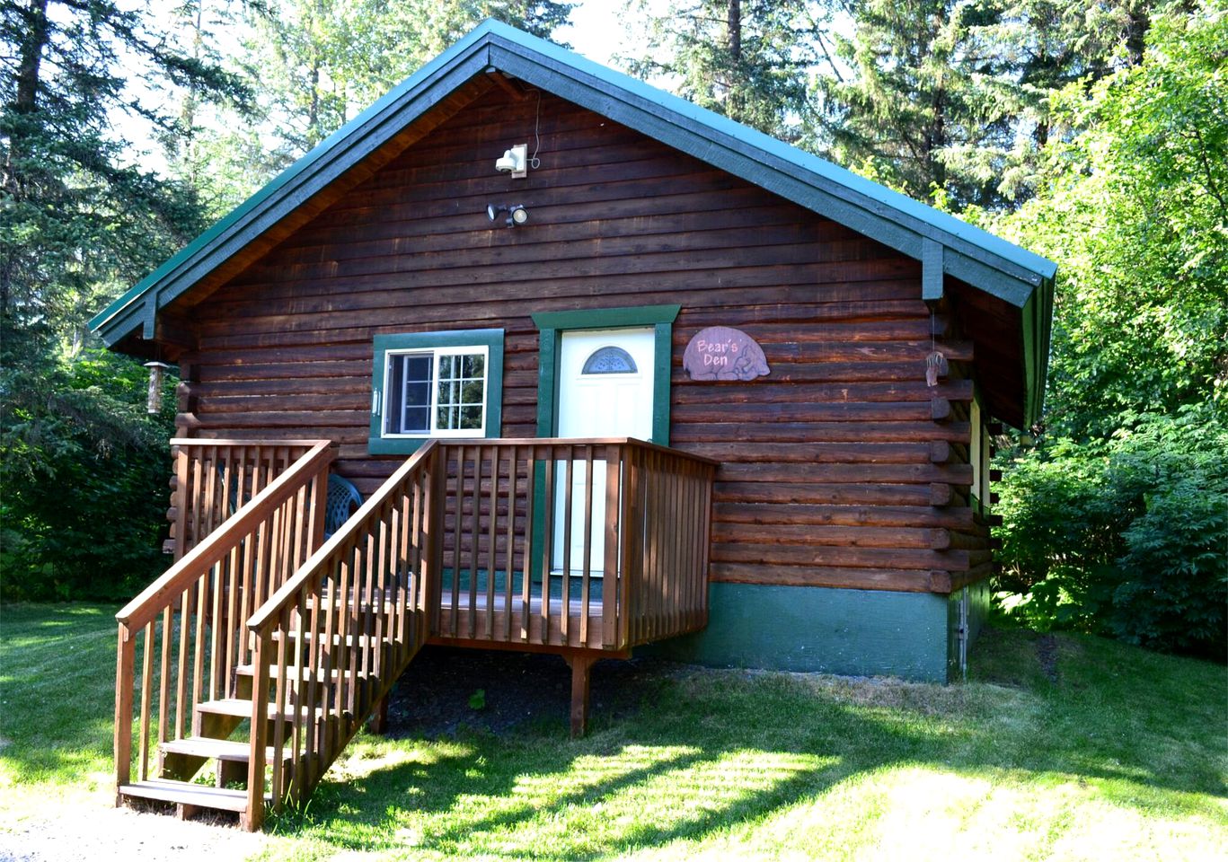 Kenai Fjords National Park Log Cabin for an Alaskan Adventure