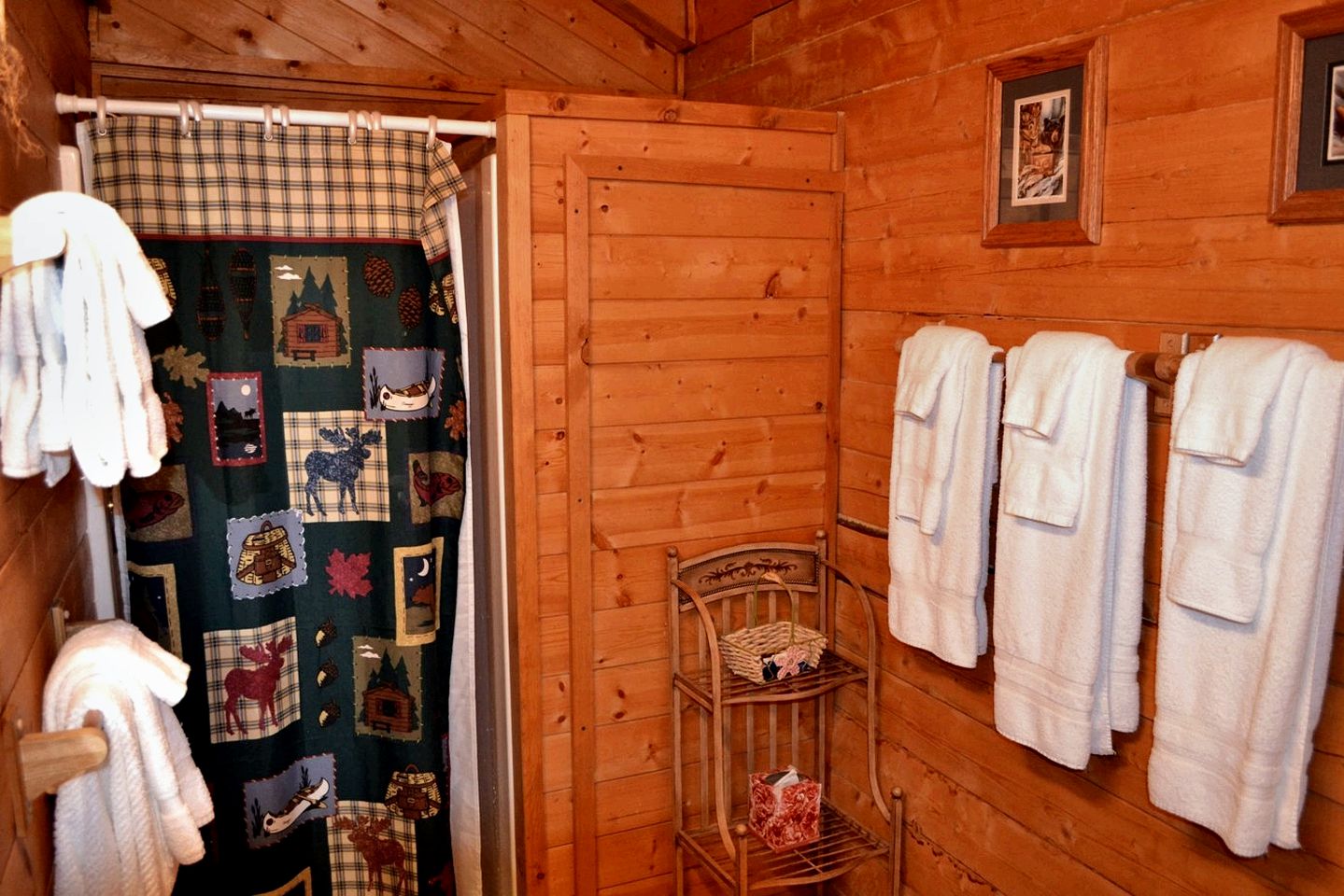 Kenai Fjords National Park Log Cabin for an Alaskan Adventure