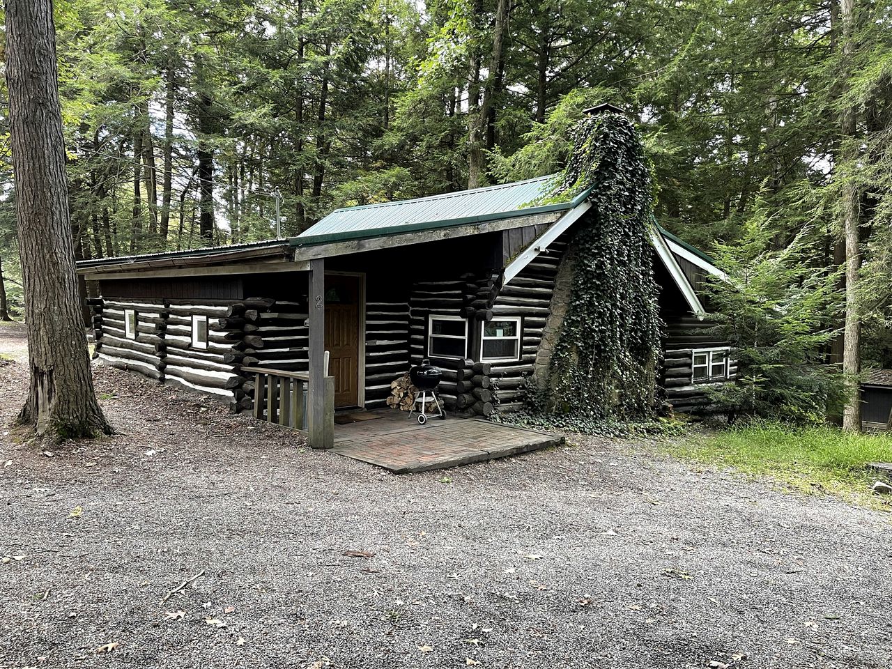 Large, Pet-Friendly Cabin Rental for Amazing Family or Group Glamping near Cook Forest, PA