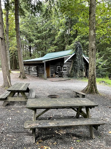 Cabins (United States of America, Clarington, Pennsylvania)