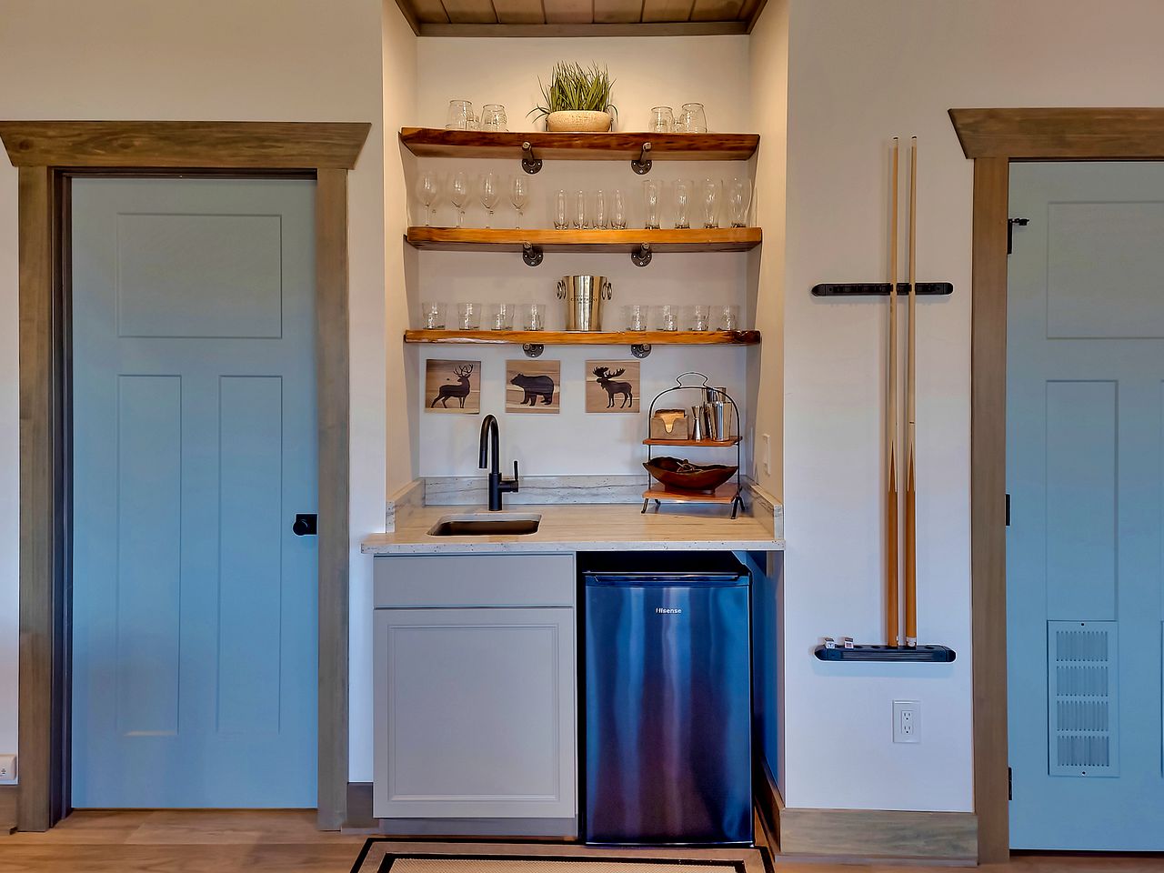 Great Smoky Mountains National Park Luxury Glamping Lodge for Family and Friends