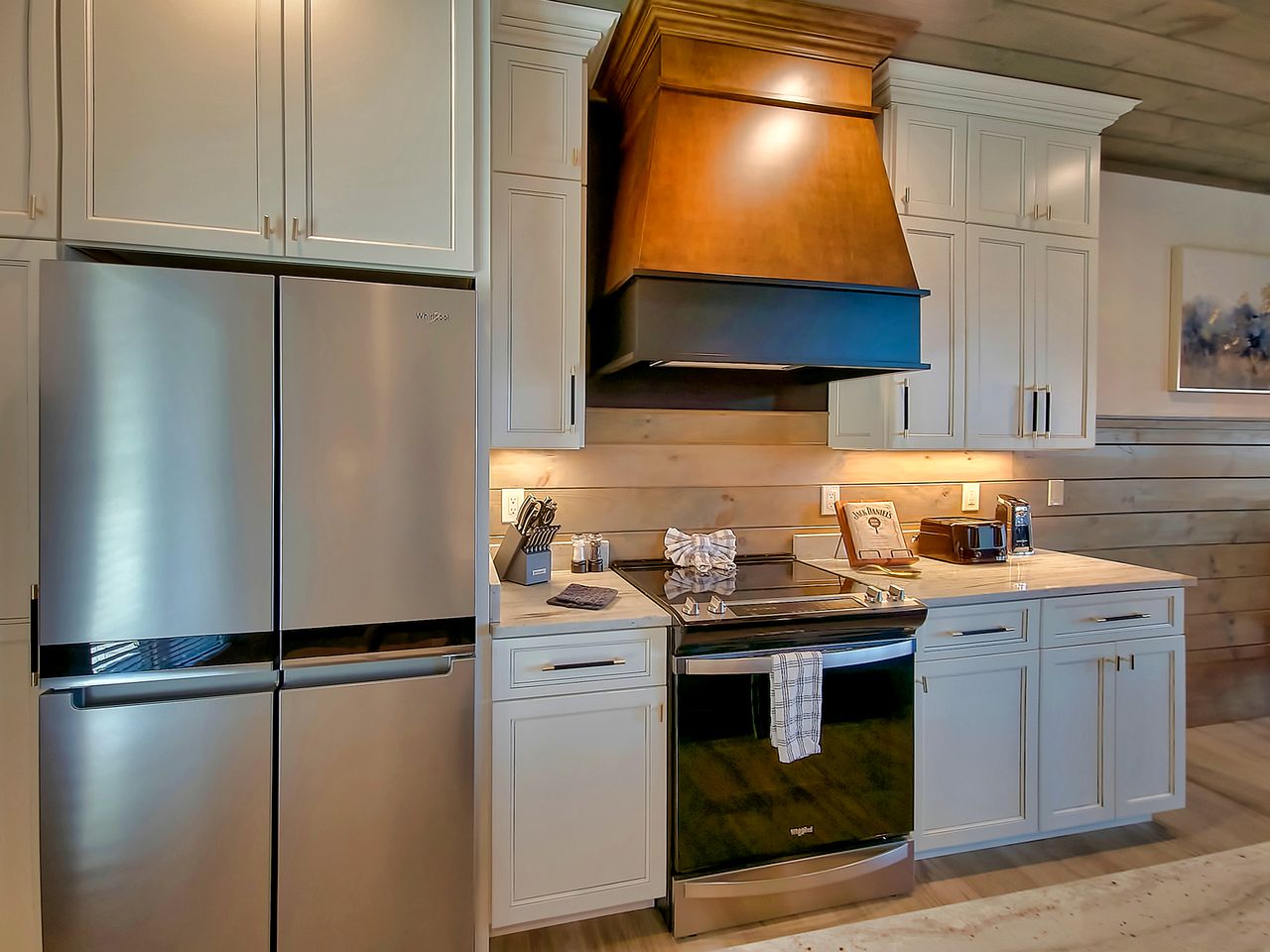 Great Smoky Mountains National Park Luxury Glamping Lodge for Family and Friends