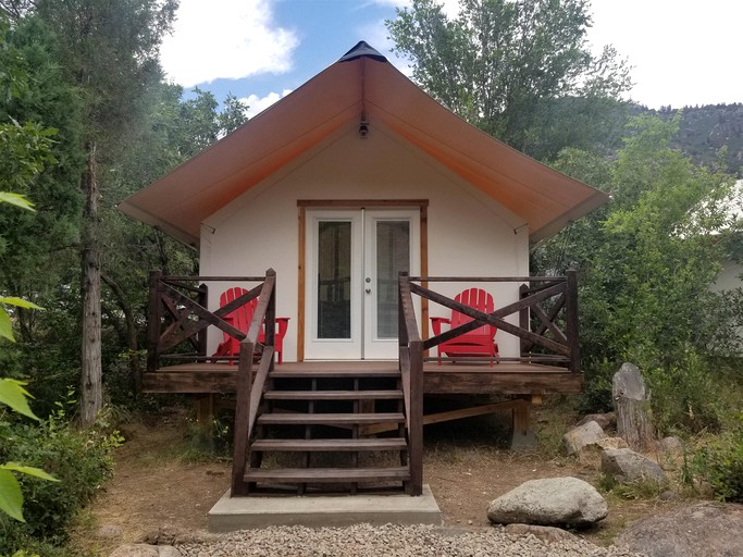 Glamping Tents, Tented Cabins 111803, Glenwood Springs, United States
