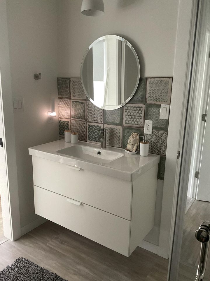 Luxury Tiny House Glamping Getaway: Book Your Escape in Benton, Pennsylvania in Style