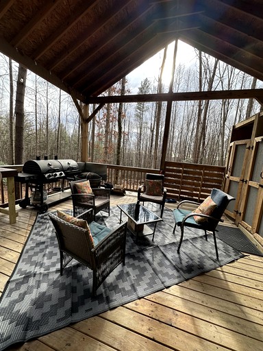 Bell Tents (United States of America, Wilkes County, North Carolina)