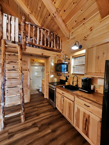 Cabins (United States of America, Franklin, Ohio)