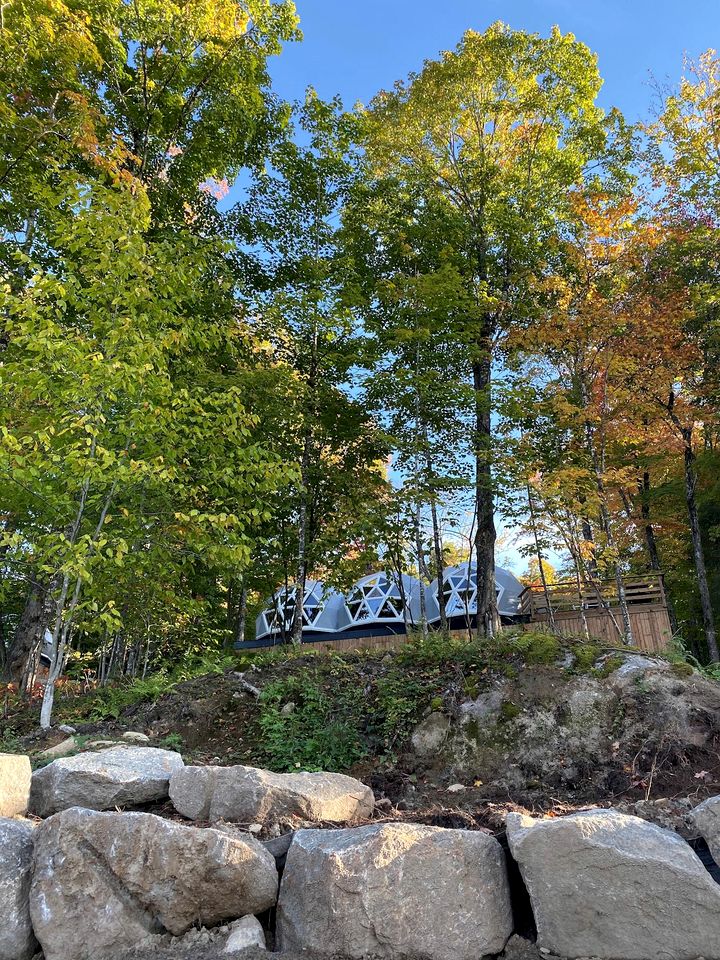 Mont Tremblant Glamping Domes with Lake Access and Sauna