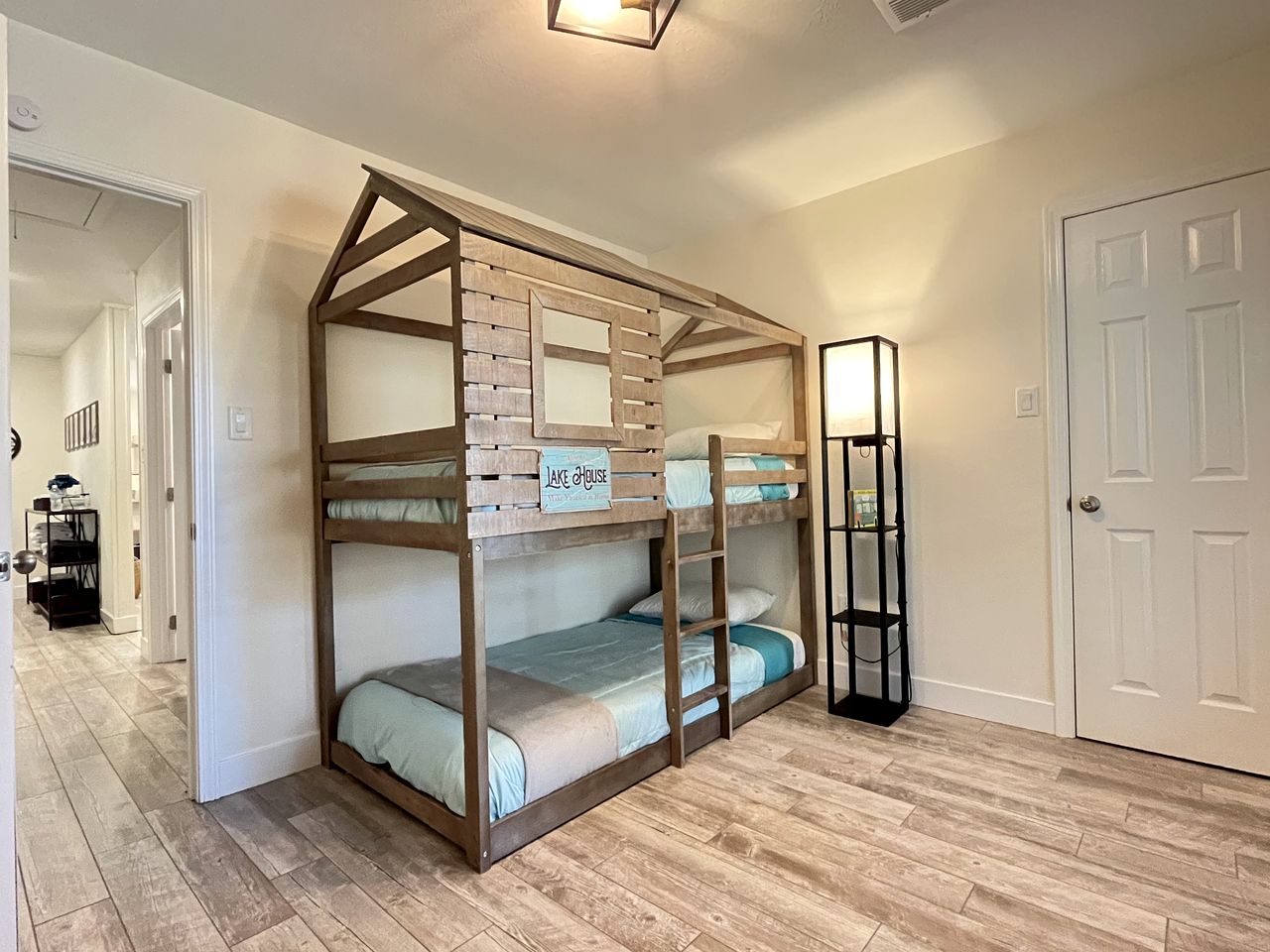 Mount Ida Family Getaway: Pet-Friendly Cabin with Game Room in Arkansas