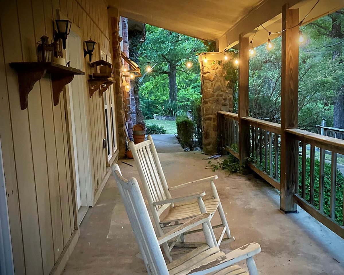 Mount Ida Family Getaway: Pet-Friendly Cabin with Game Room in Arkansas