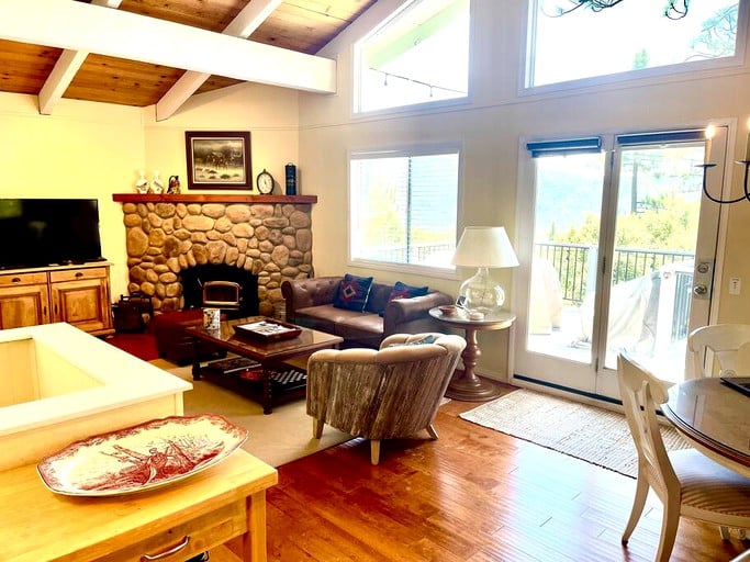 Cabins (United States of America, Idyllwild, California)