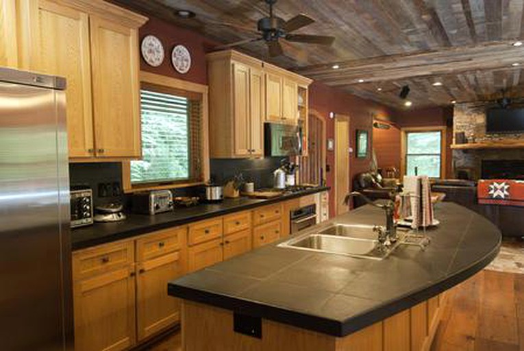 Beautiful kitchen in one of the top riverfront cabin rentals 'near me'
