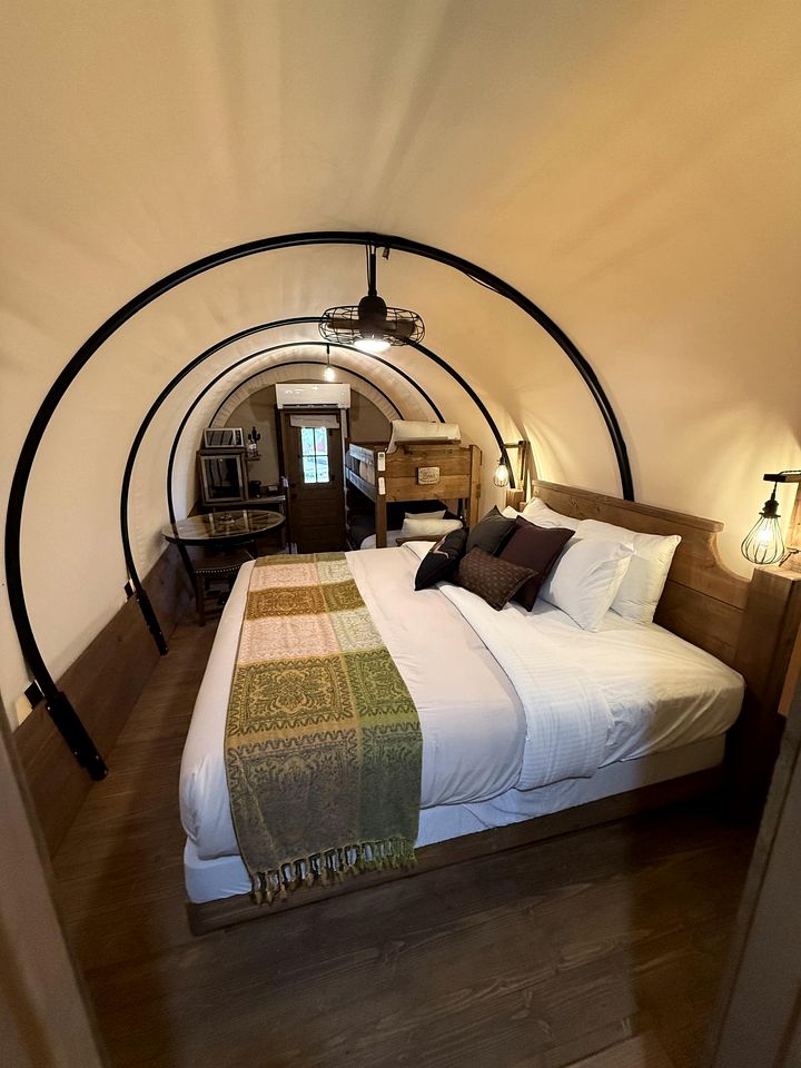 Rustic Covered Glamping Wagons with Modern Comforts Near Wall Drug – Wall, South Dakota