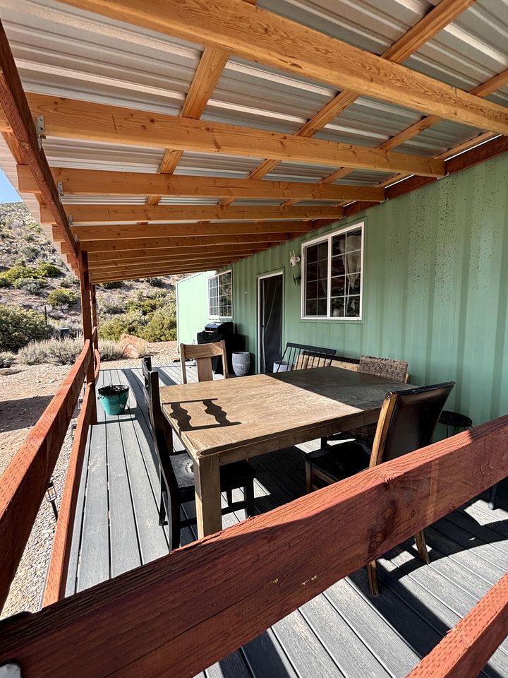Secluded Off-Grid Container Home, Perfect for a Glamping Retreat in Mt Charleston, Nevada