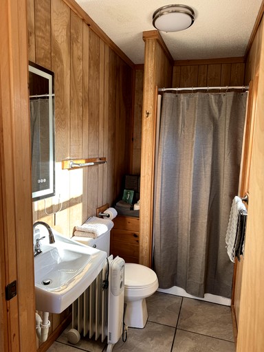 Cabins (United States of America, Ocqueoc, Michigan)