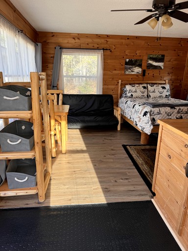 Cabins (United States of America, Ocqueoc, Michigan)