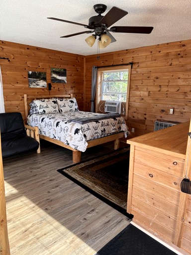 Cabins (United States of America, Ocqueoc, Michigan)
