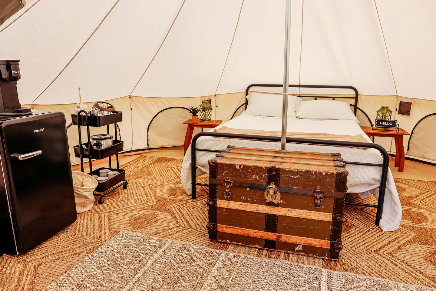 Pet-Friendly Bell Tent for Memorable Glamping Vacations on Lake Cunningham, Omaha, Nebraska