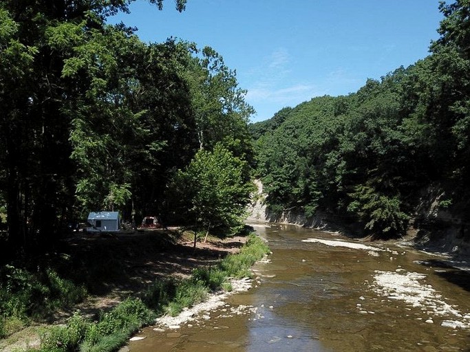 RU Tentrr Signature Site Elk Valley Creekside, Tented Cabins, Girard, United States of