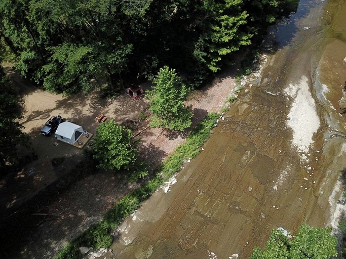 RU Tentrr Signature Site Elk Valley Creekside, Tented Cabins, Girard, United States of
