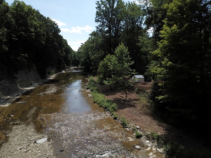 RU Tentrr Signature Site Elk Valley Creekside, Tented Cabins, Girard, United States of