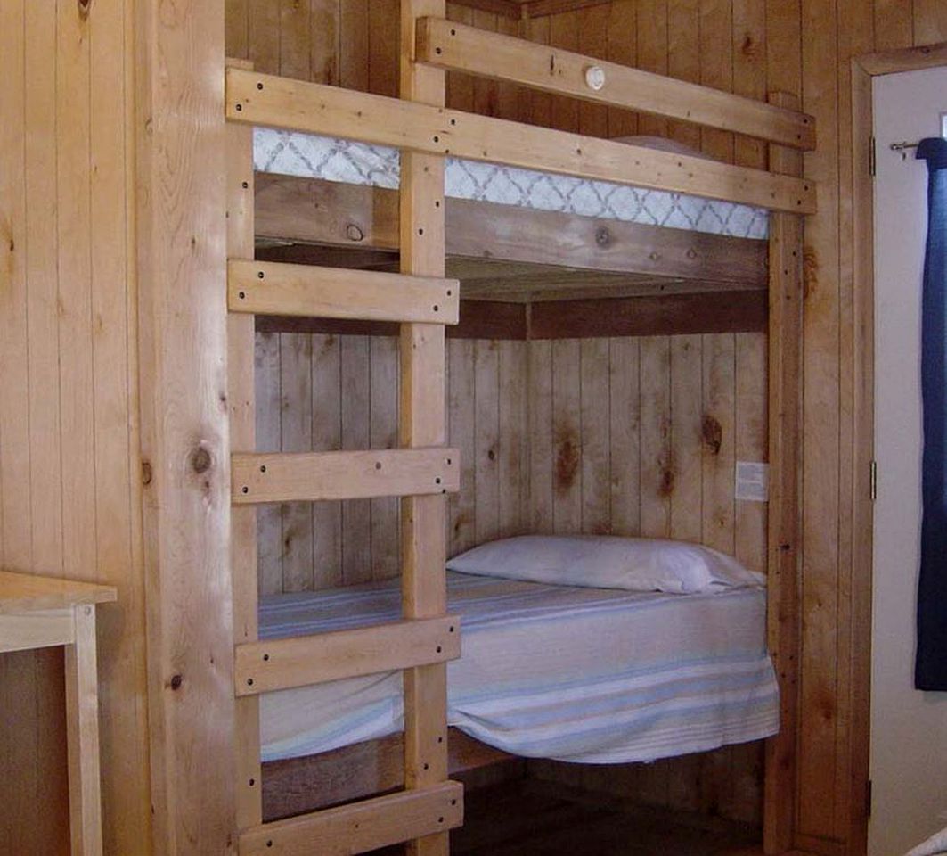 Pet Friendly Glamping Cabin, Ideal to Discover Lake Mead National Recreation Area