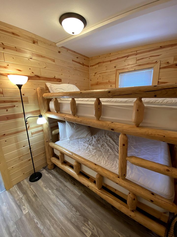 Peaceful and Pet-Friendly Lake Mitchell Cabin For an Exciting Escape by the Heart of the Manistee National Forest, Michigan