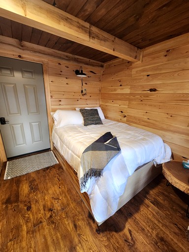 Cabins (United States of America, Franklin, Ohio)