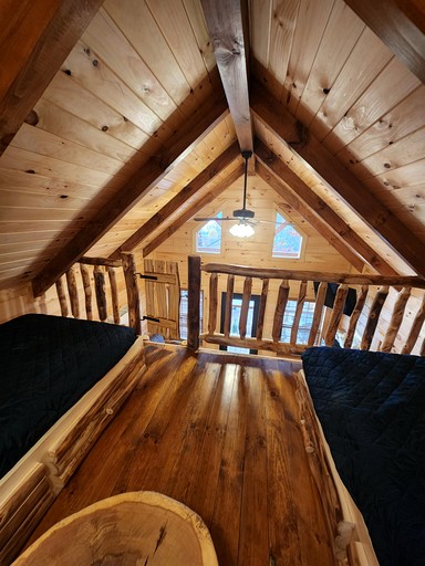 Cabins (United States of America, Franklin, Ohio)