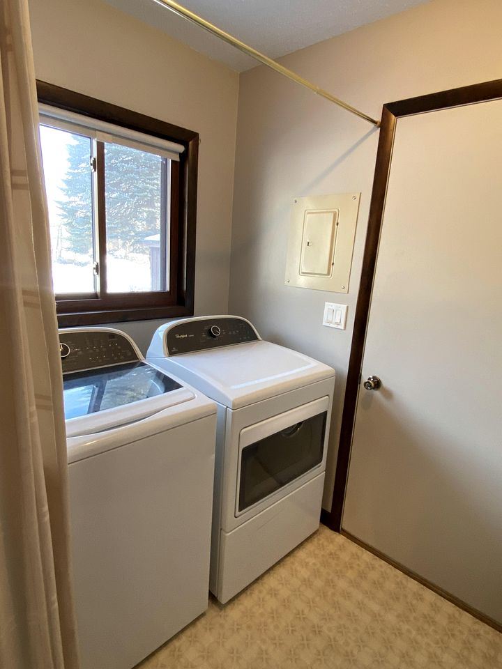Pet-Friendly, Wonderful Waterfront Family Getaway Cabin with Private Access to Lake Mitchell & Lake Cadillac in Michigan