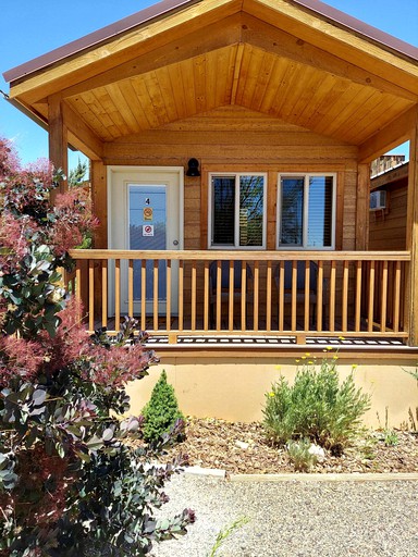 Cabins (United States of America, Escalante, Utah)