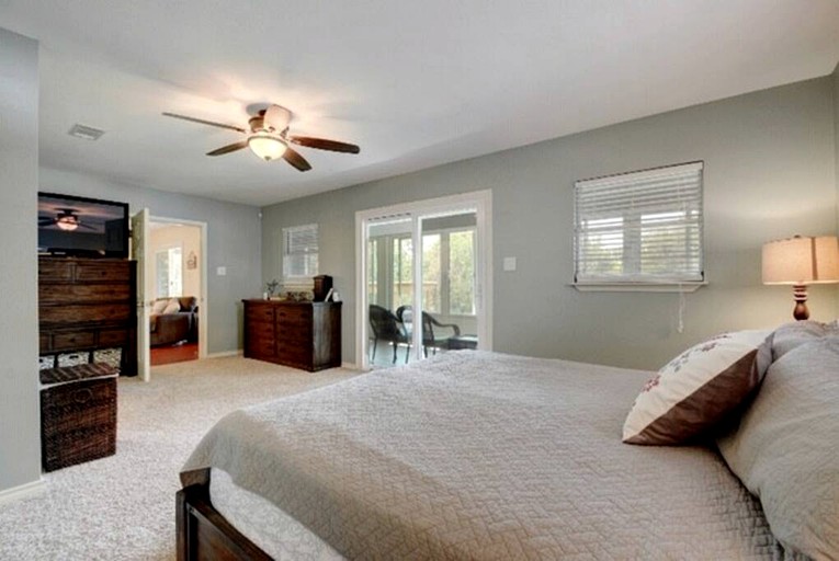 Vacation Rentals (United States of America, --, --)