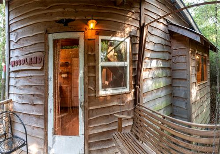 Cabins (United States of America, Brenham, Texas)