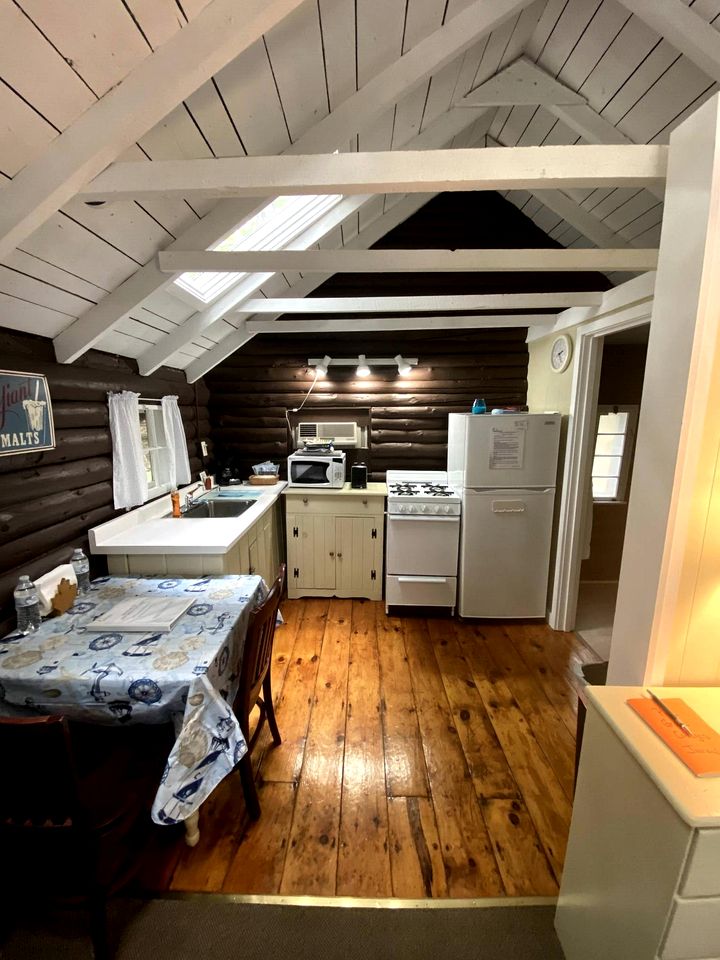 Private Cottage for Romantic Vacations near West Penobscot Bay, Maine