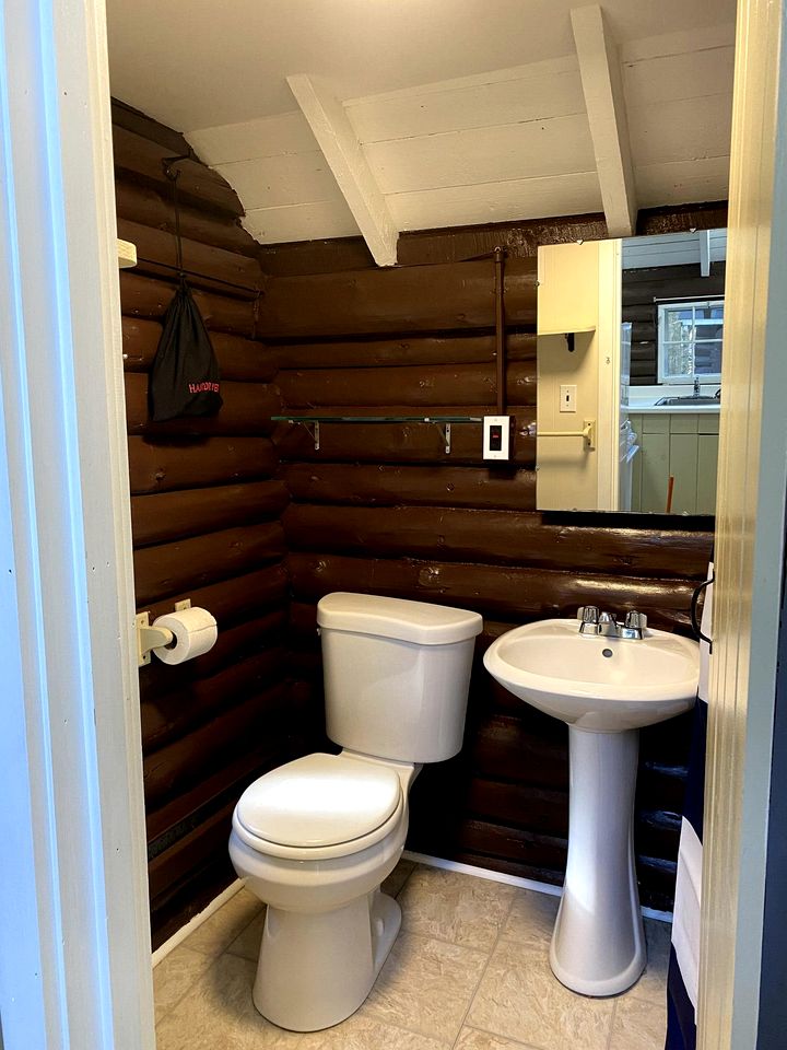 Private Cottage for Romantic Vacations near West Penobscot Bay, Maine