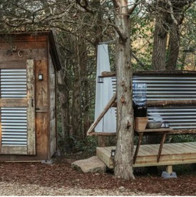Luxury Safari Style Tents for Getaways in Pennsylvania photo 5