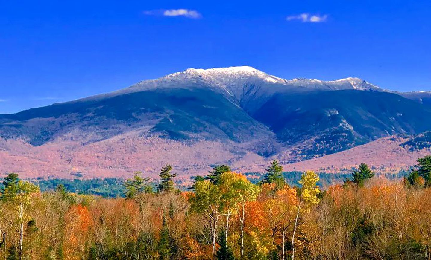 Rustic Studio Cabin Rental in the Heart of the White Mountains in New Hampshire