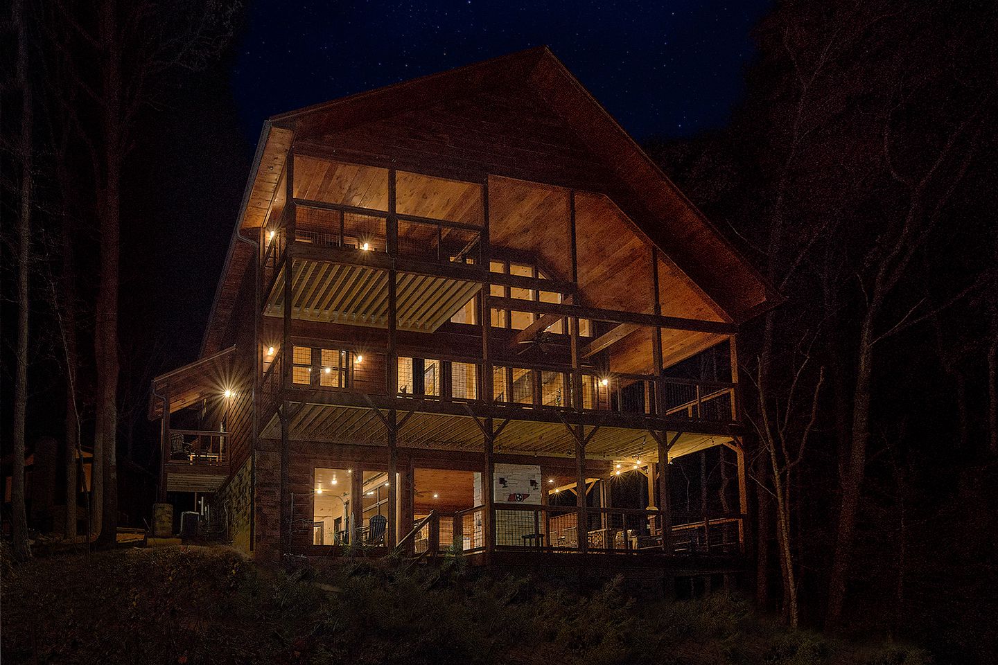 Glamping Vacation Rental with Indoor Pool near the Great Smoky Mountains, Tennessee, for Weekends Away in Nature