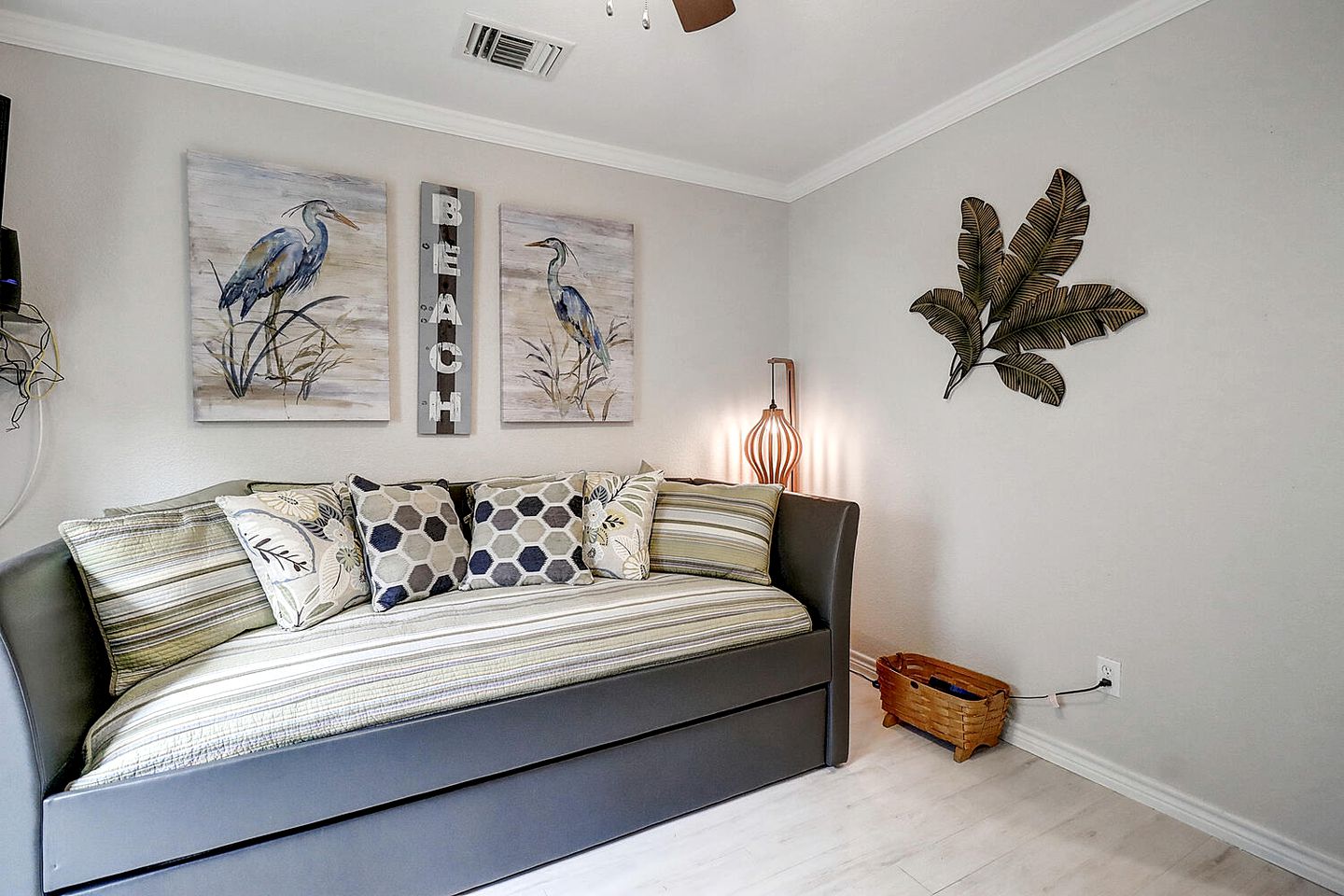 Picturesque Modern Cabin with Hot-Tub and Patio in Rockport, Texas